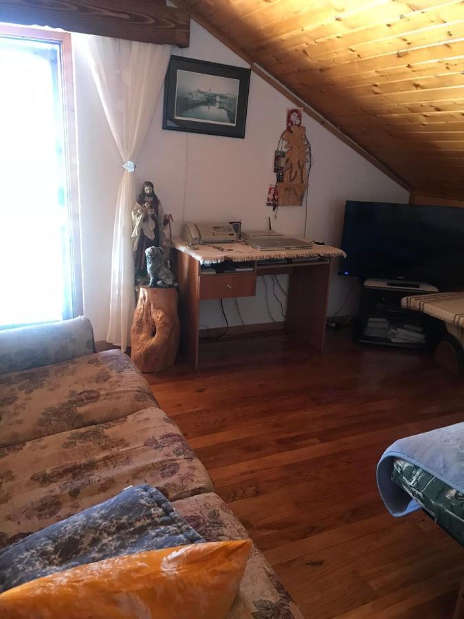 Apartman Nadia Karlobag Exterior foto